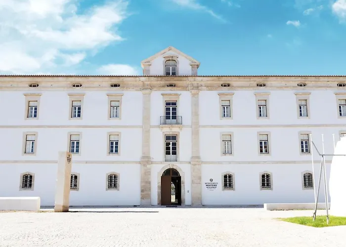Otel Montebelo Mosteiro De Historic Alcobaça